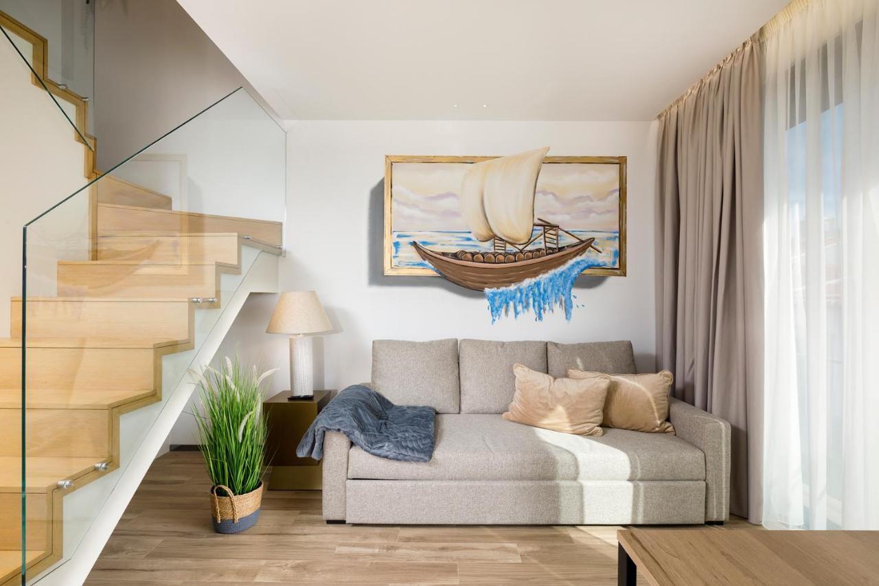 Alma Invicta Almada Premium Oporto
