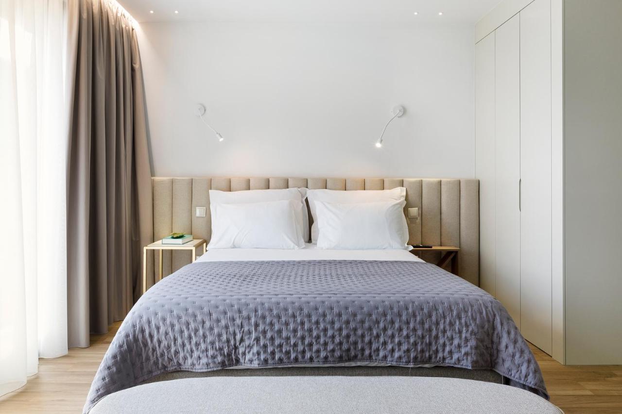 Alma Invicta Almada Premium Apartament *